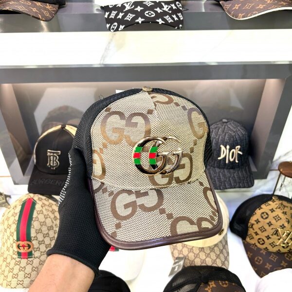 Gucc i Logo Premium Cap 2107