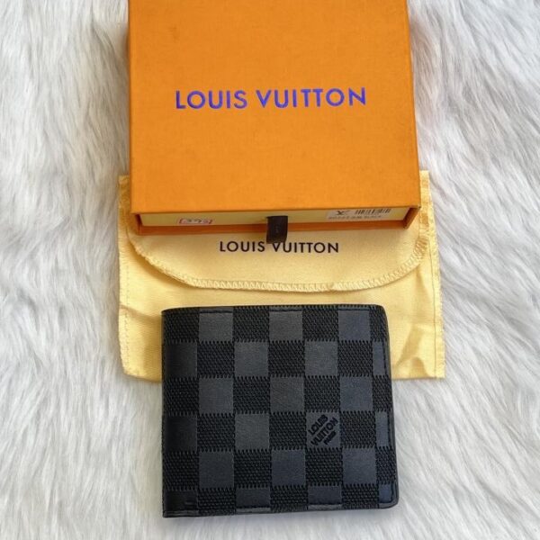 Louis_Vuitton_392-40_Mens_Wallet_With_OriginalBox_DustCover_Card