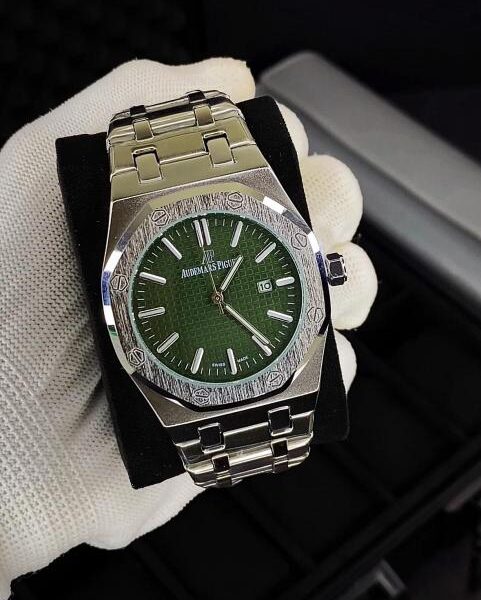Audemars Pigue_t Royal Oak Quartz Silver-Green